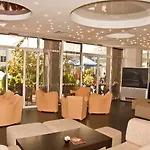 Hotell Perla 3*