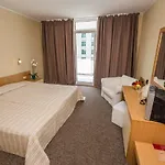 Hotell Perla Slăntjev Brjag