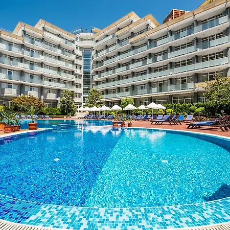 Perla 3*